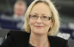  Julie Girling, MEP for the Southwest of England and Gibraltar, has said she sees no circumstances under which Gibraltar would accept joint sovereignty