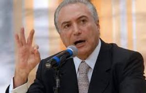 Despite half of Brazilians wanting Temer to continue as president instead of having Rousseff return, the interim president's approval rating is only 31%. 