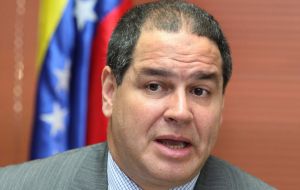 In Caracas the National Assembly Foreign Policy committee chair, opposition lawmaker Luis Florido made public a document from the Argentine ministry 