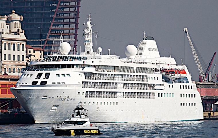 “Silver Cloud” is moored in the Port of Rio, with NBA stars like Kevin Durant, Carmelo Anthony and Kyrie Irving among others enjoying their luxury cabins