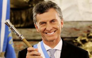  The survey paints a complex picture of citizens split by support for the Macri government and disappointment at the economic situation. 