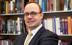 ZEW Finance Prof Sascha Steffen worked with NY University Stern School of Business and University of Lausanne researchers to run stress tests used by the Fed