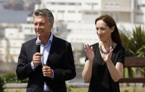 Last Friday Macri was forced to cut short a rally in which he was delivering a housing project, next to Buenos Aires province Maria Eugenia Vidal