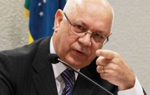 GloboNews says Justice Teori Zavascki's authorized Prosecutor General Janot to address claims Rousseff sought to name Lula to a cabinet post to avoid prosecution. 