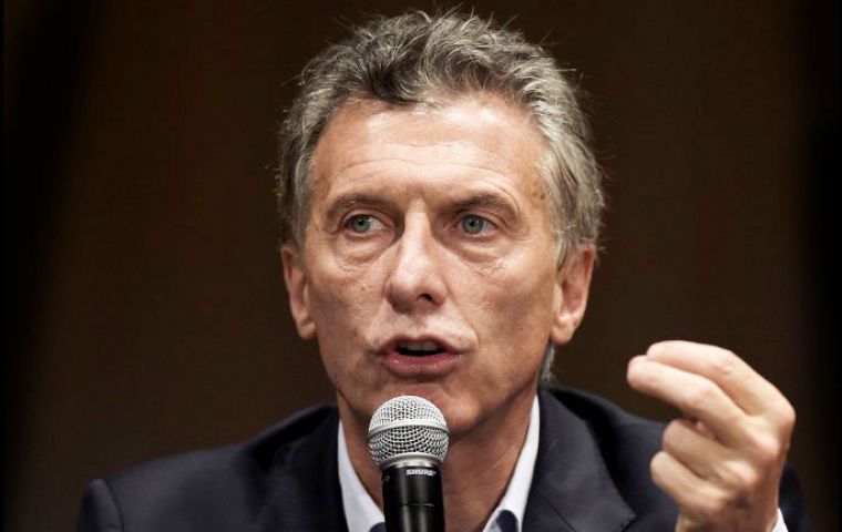 “It is my responsibility to implement the ideas to support changes, cultural changes which are reaffirmed every day, but it depends on all Argentines”, said Macri 