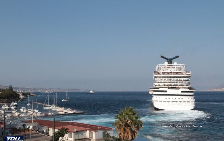 The Carnival Vista was just meters from its berth in Messina, Sicily when the prop wash from its thrusters caused a wild set of waves to topple a boat pier.