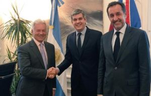 Duncan in Government House met Macri's cabinet chief Marcos Pe;a and Strategic Affairs Secretary Fulvio Pompeo. 