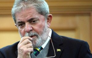 PT-PMDB alliance proved very effective in running Brazil. It rescued Lula da Silva and its minority government in his first presidency when the 'mensolao' scandal  