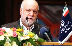 But for Iranian Oil minister Bijan Zanganeh it's not the time for decision-making, but “we will try to reach agreement for November” in Vienna 