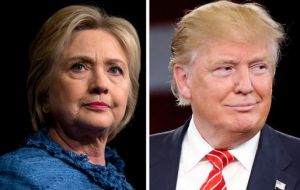 An average of US national opinion polls by RealClearPolitics shows Clinton 6.2 percentage points ahead at 48.1% support to Trump's 41.9%.
