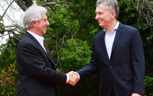 Macri said that his government understands Uruguay´s need to have access to other markets and open to the world's second largest economy. 