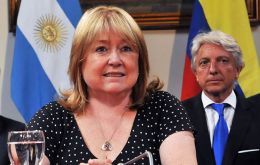 “The summit includes a communiqué with reference to the Malvinas question and the support for Argentina's claim”, anticipated Malcorra 