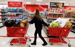 Consumer spending, which makes up more than two-thirds of US economic activity, grew less rapidly than in the previous quarter.