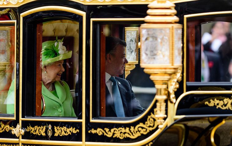 The Queen and the President of Colombia Juan Manuel Santos Horse Guards Parade at the start of Colombia's first ever State Visit to the UK. 