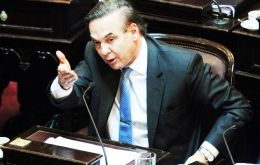Senator Miguel Angel Pichetto lays the blame on immigrants