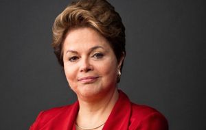 Dilma arrived from neighboring Rio Grande do Sul where the president is living since having been replaced by her ex vice-president, president Michel Temer.