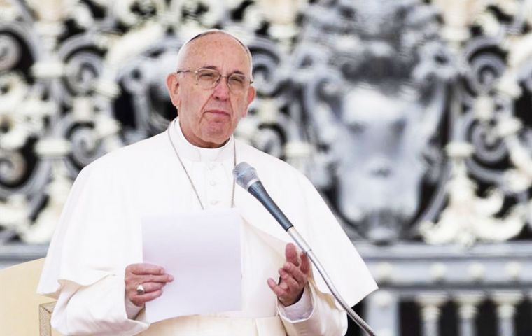 Pope Francis allows priests to pardon abortion seekers