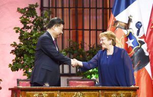 The Presidents of Chile and China Xi Jinping and Michelle Bachelet at the ECLAC Media Summit in Santiago