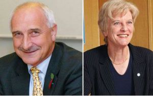 MLA Mike Summers and MLA Phyl Rendell will be part of the British delegation discussing next week a second air link between Falklands and the continent 