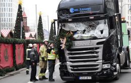Lorry kills 12 in Berlin market, resembling Nice attack on the 14th of July  