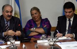 “On this issue they won't get away, if necessary we will summon those involved and have them sacked with a political trial”, said lawmaker Elisa Carrió 
