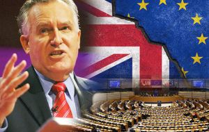 Lord Hain, a former Northern Ireland Secretary argued that two thirds of Labour electors voted to Remain. “But what about the 48% who voted Remain?”