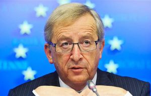 “We don’t want to have hard borders between Northern Ireland and the Republic,” Mr Juncker told reporters.