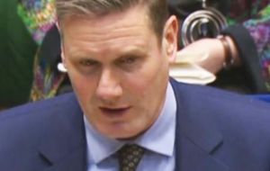 “There is a growing consensus that this must be resolved before Article 50 is triggered, and the PM is now increasingly isolated”, said spokesman Keir Starmer
