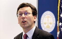   Washington Attorney General Bob Ferguson said his office will file a motion asking Robart to reaffirm that the order applies to the new version of the travel ban