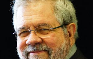 Journalist David Cay Johnston, interviewed on MSNBC, said he had received the documents in the post from an anonymous source.