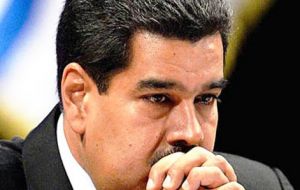 The Venezuelan president Nicolás Maduro is reportedly so desperate to pay the US$ 3.7 billion in debts that he is selling off the assets to Russia.