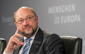 Merkel’s chief rival Martin Schulz’s Social Democratic Party (SPD) has become the second in Saarland by gaining 30.1%, a loss of 0.5 percentage points over 2012.