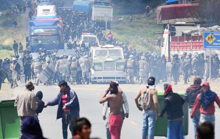 The latest casualties come on a day anti-Maduro demonstrators blocked major roads in the country. 