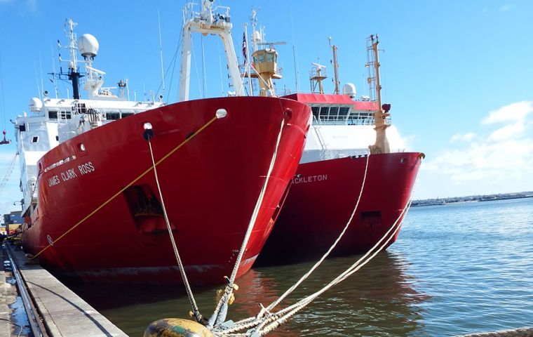 Icebreaker RRS James Clark Ross and RRS Shackleton coincided in Montevideo port  at the end of the Antarctic season