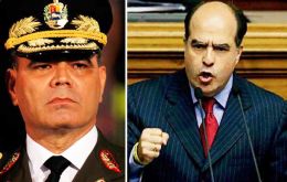 “I am appealing to Defense Minister Vladimir Padrino Lopez to open the doors of a sincere debate with the armed forces,” said Julio Borges