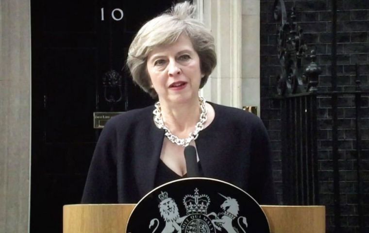 PM May said the incident is being treated by the police as “an appalling terrorist attack”. Paramedics reported having treated wounded for “shrapnel-like injuries”.