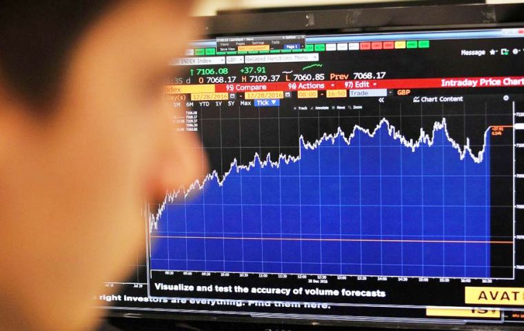 The Chinese economy expanded by 6.7% in 2016 compared with 6.9% the previous year, the slowest growth since 1990. 