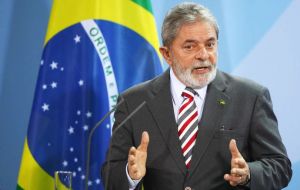 Lula da Silva ruled Brazil for eight years and despite several corruption investigations leads in public opinion polls