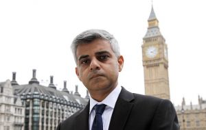 London Mayor Sadiq Khan said it was “a deliberate and cowardly attack on innocent Londoners”, but insisted Londoners would not be cowed by terrorism. 
