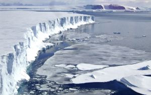 All of the region’s ice shelves, including Larsens A, B, and C, impede the movement of Antarctic glaciers, which, if they float into the ocean, can hasten sea-level rise.