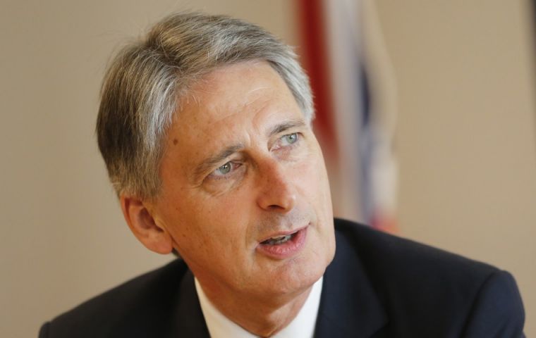 Hammond said that the majority of senior ministers now agreed on the need for a transition period. Leading Brexiteer Michael Gove endorsed that view on Friday. 