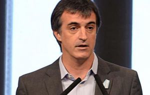 Esteban Bullrich, strongly sponsored by Macri has managed a “parity situation”, among the most serious and reliable pollsters in Buenos Aires  