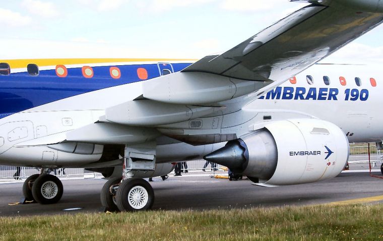 The Embraer E190 aircraft will be carrying around 35 passengers, a mixture of Airlink Senior Management and representatives from the SACAA. 