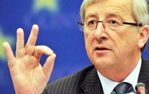 EC president Jean-Claude Juncker has suggested the divorce bill could come in at around 60 billion Euro, but others say as high as 100 billion Euros).