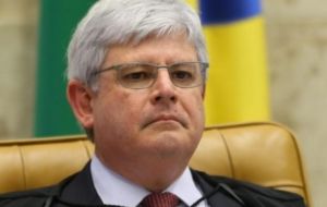 Chief prosecutor Rodrigo Janot, filed charges against three former presidents and several other powerful politicians, accusing them of forming criminal organizations