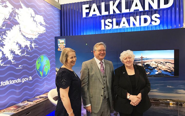  At the Falklands stand in the UK Labour 17 Conference Sukey Cameron MBE and Jan Cheel MLA welcomes Peter Dowd Shadow Chief Secretary to Treasury