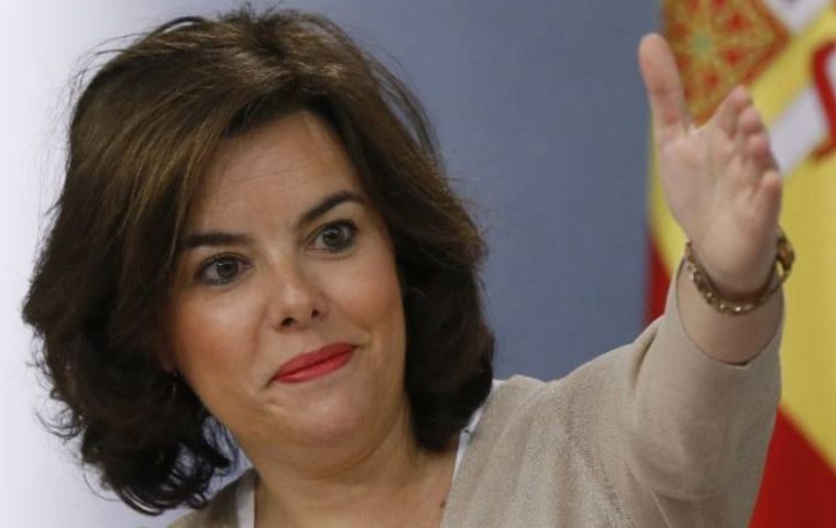 Madrid wanted a simple “yes” or “no” answer from Puigdemont, something that deputy PM Soraya Saenz de Santamaria said that he did not provide