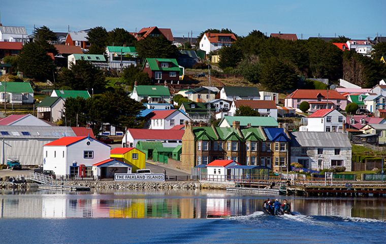 Two project researchers spent the second week of this month in the Falklands, collecting information on the potential of goods and services provision to the Islands