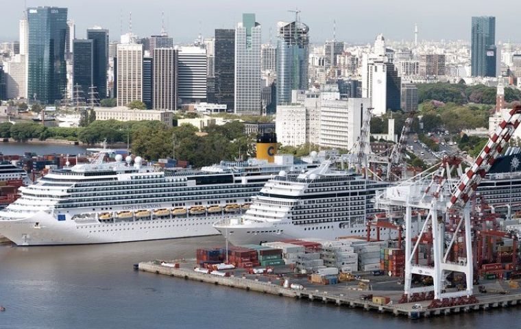 The Zaandam will be arriving in Buenos Aires on Saturday. The 2017/18 season is expected to last until 24 April 2018