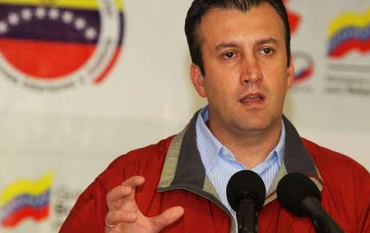 Late Friday Vice President Tareck El Aissami confirmed the payment, adding, “They were not able to block us.” 